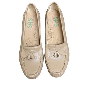 SAS Kiltie Loafers Women 7.5 N Beige Leather Tassel Fringe Tripad Comfort USA